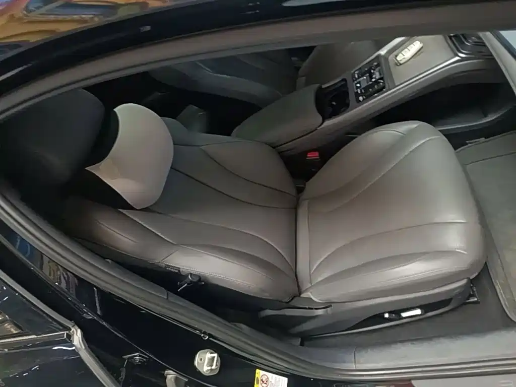 BYD Seal — фото 25