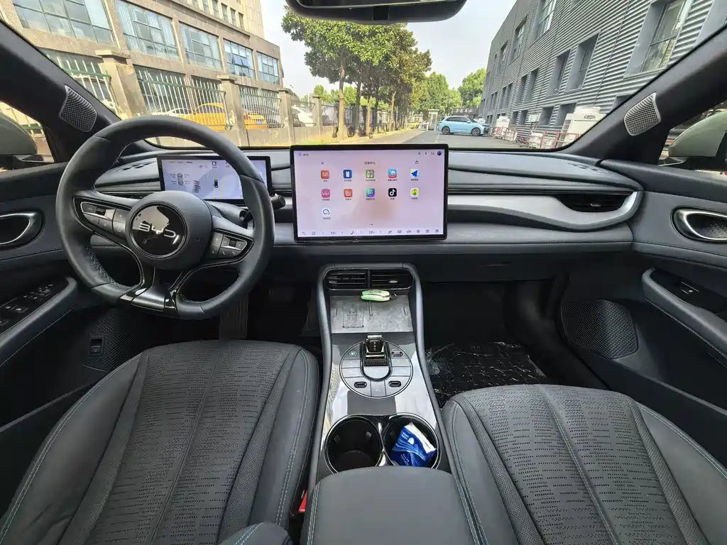 BYD Seal 06GT — фото 8