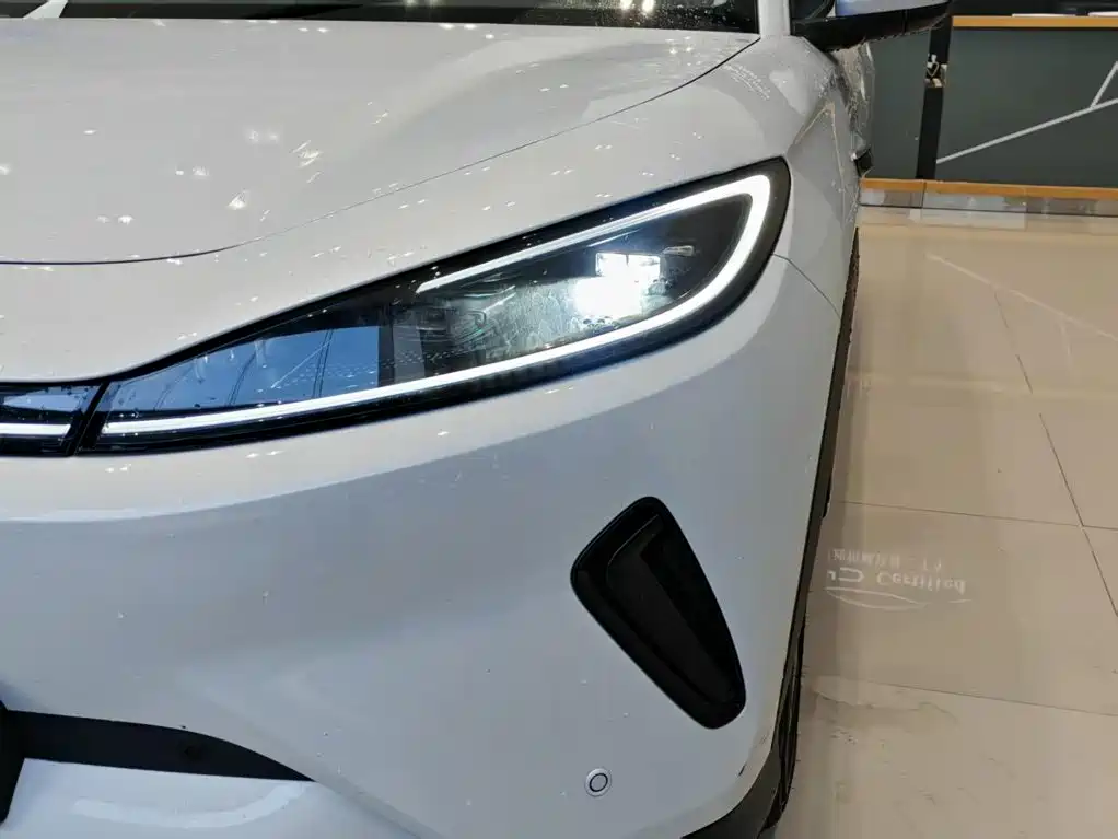 BYD Sealion 05 EV — фото 4