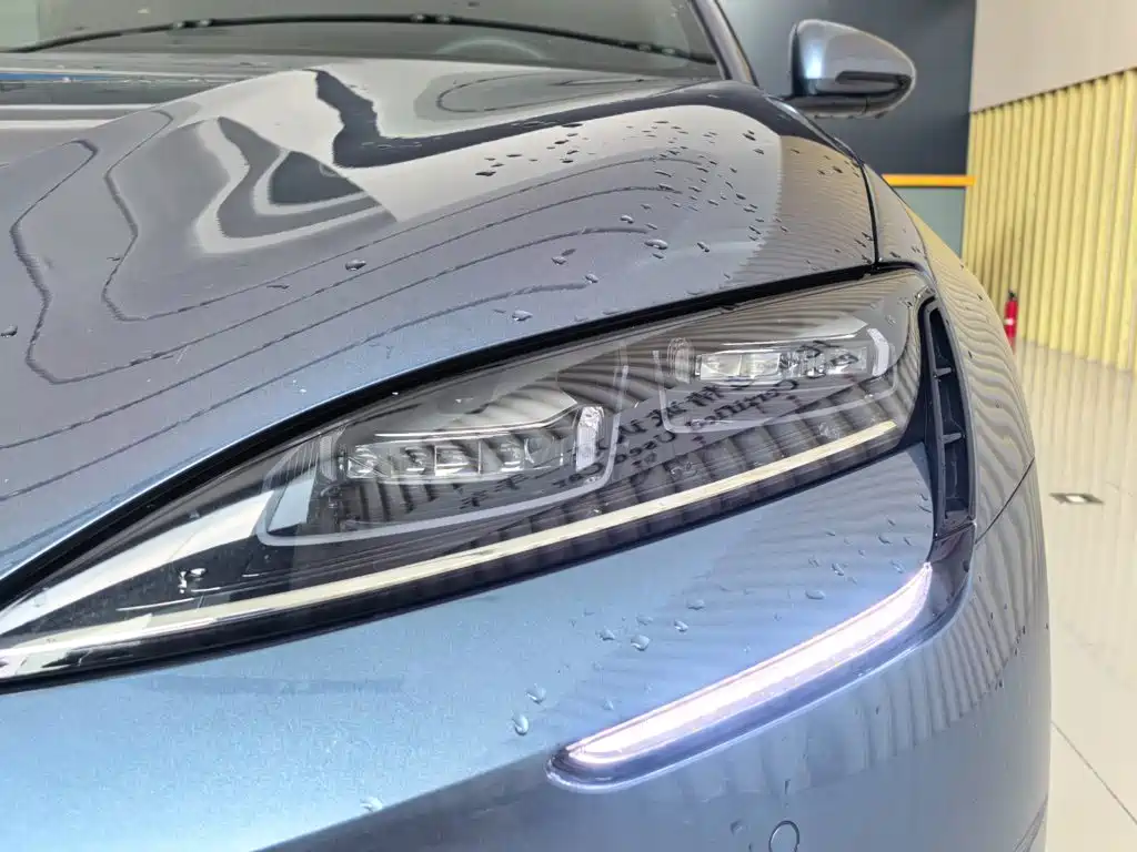 BYD Seal — фото 7