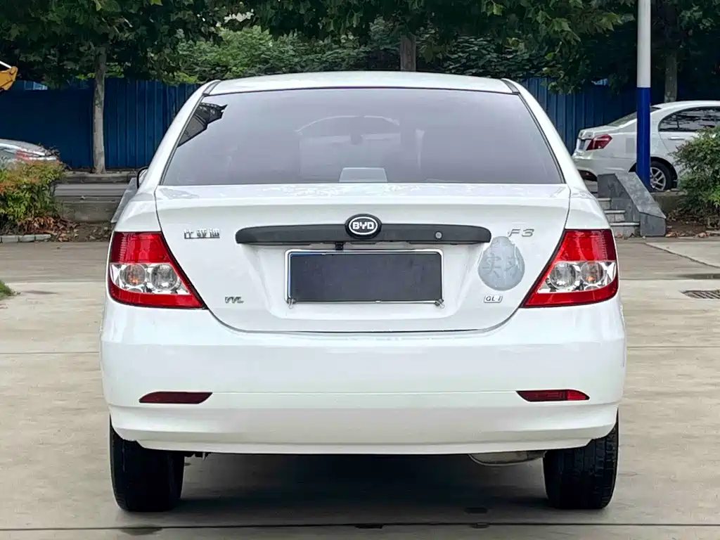 BYD F3 — фото 14
