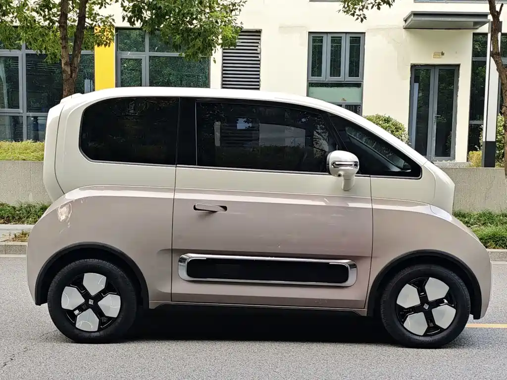 Baojun KiWi EV — фото 6