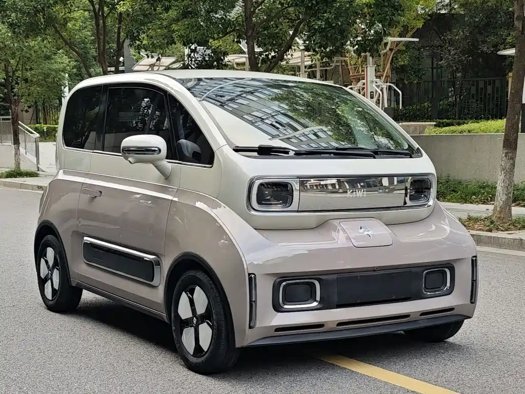 Baojun KiWi EV — фото 7
