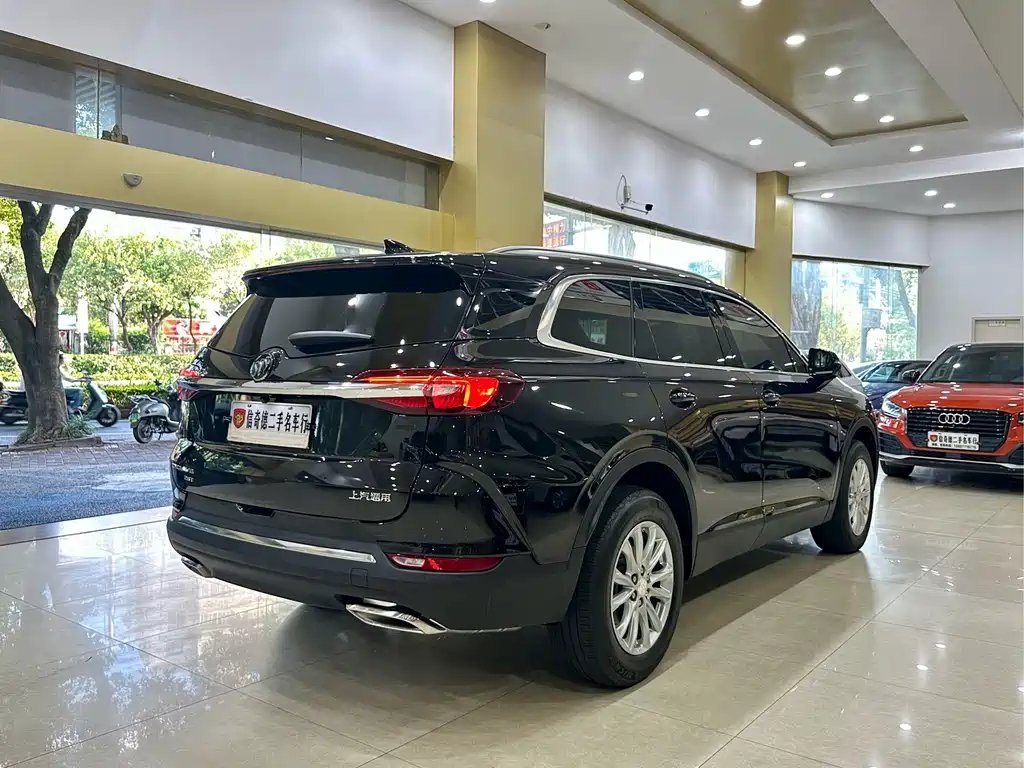 Buick Enclave — фото 3