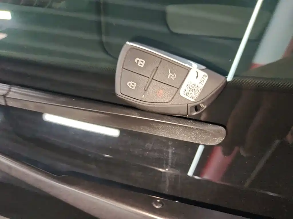 Buick Envision Plus — фото 9