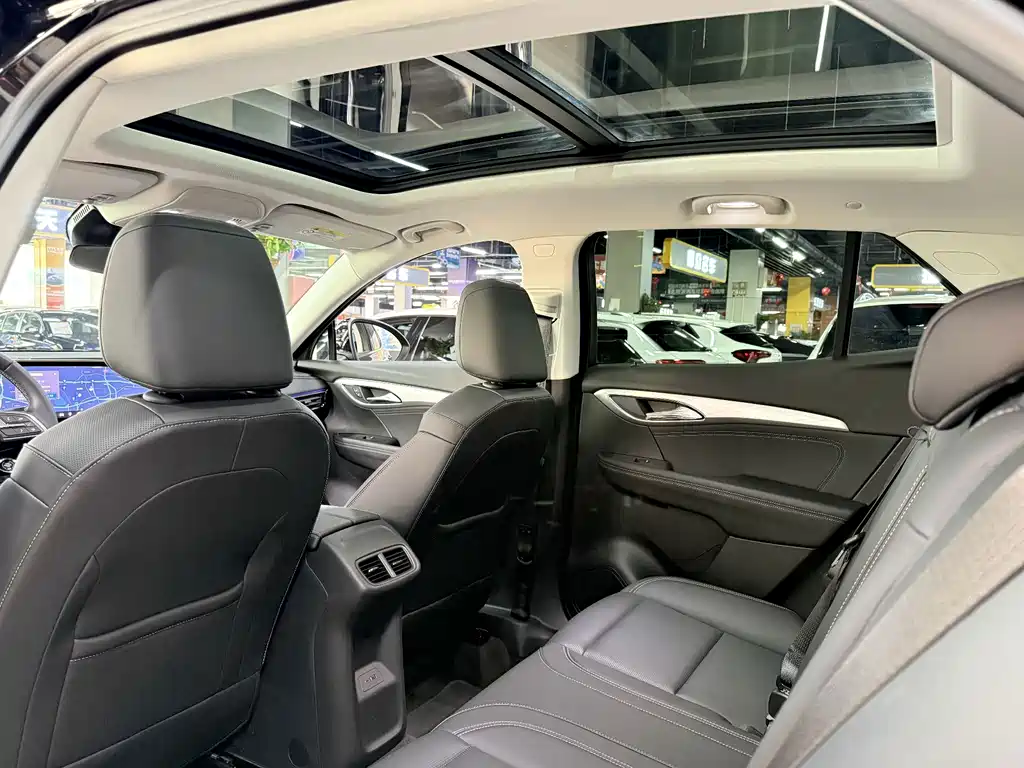 Buick Envision S — фото 10