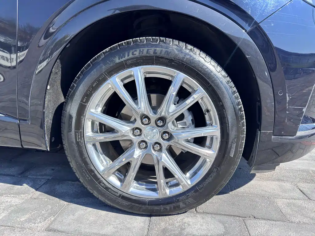 Buick Enclave — фото 24