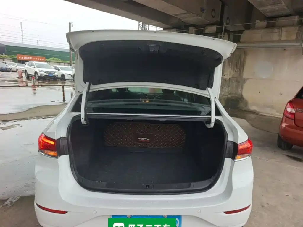 Buick Excelle — фото 19