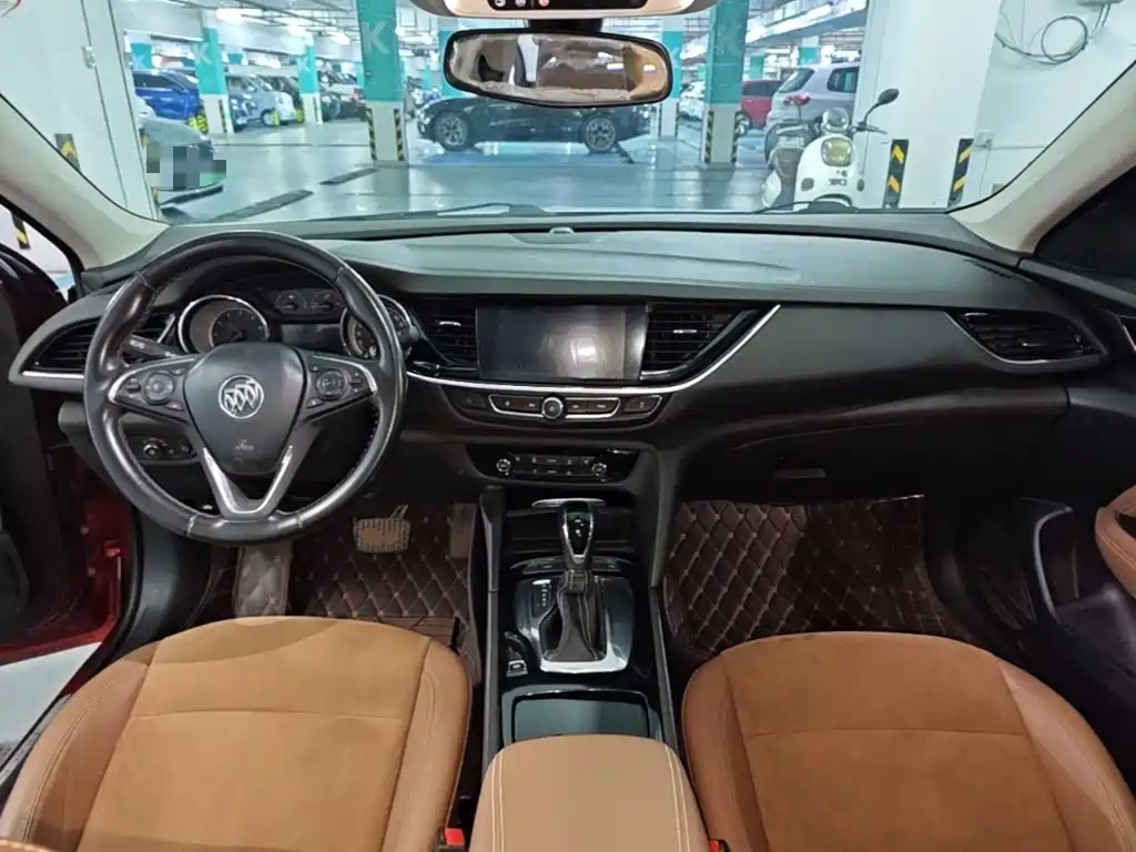 Buick Regal — фото 10