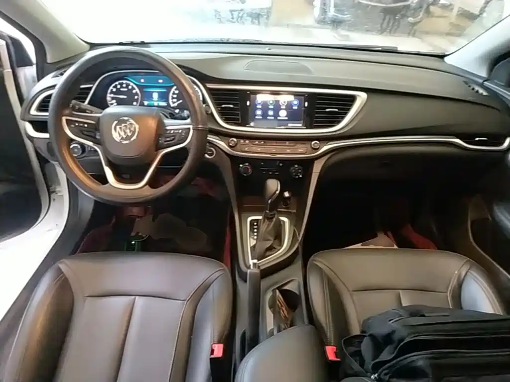 Buick Excelle — фото 10