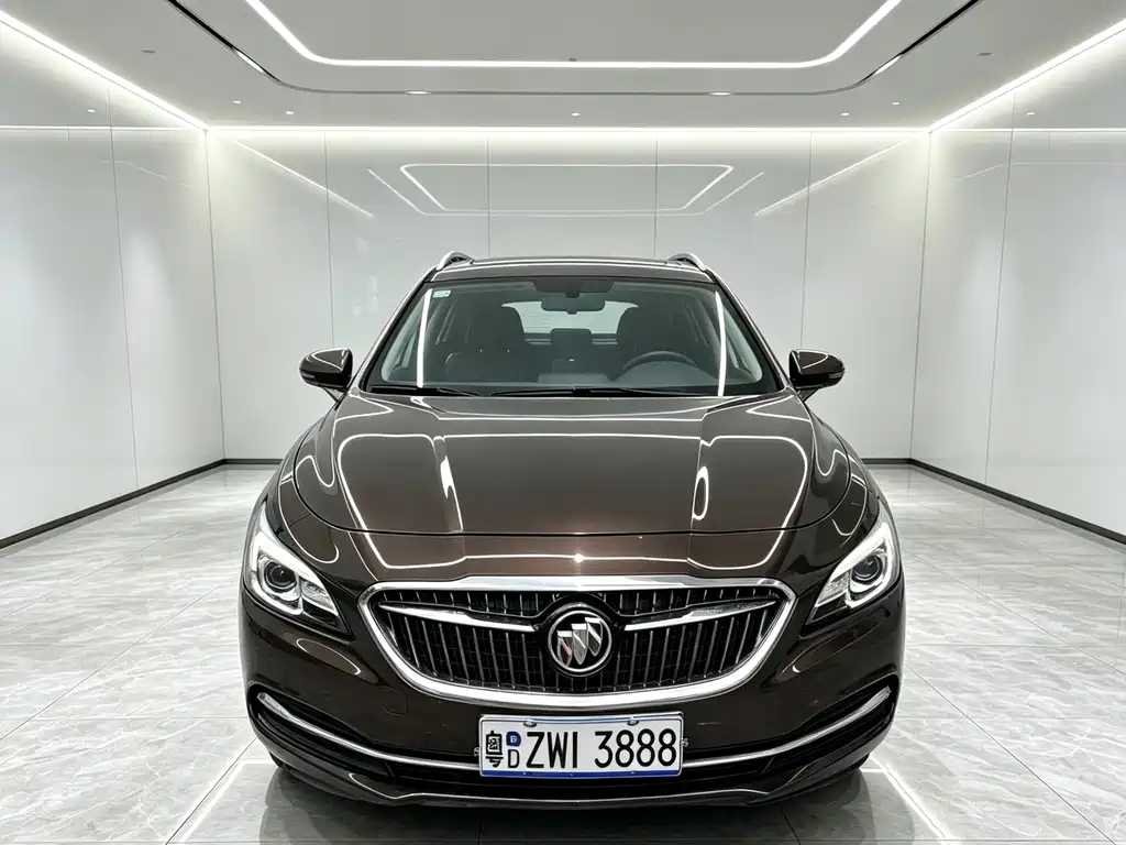 Buick LaCrosse — фото 2