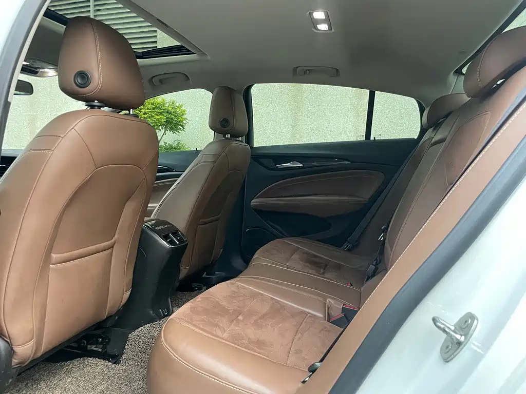 Buick Regal — фото 4