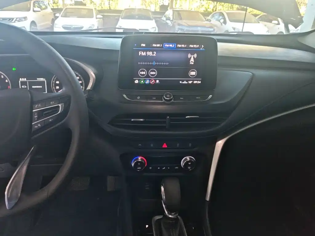 Buick Encore — фото 13