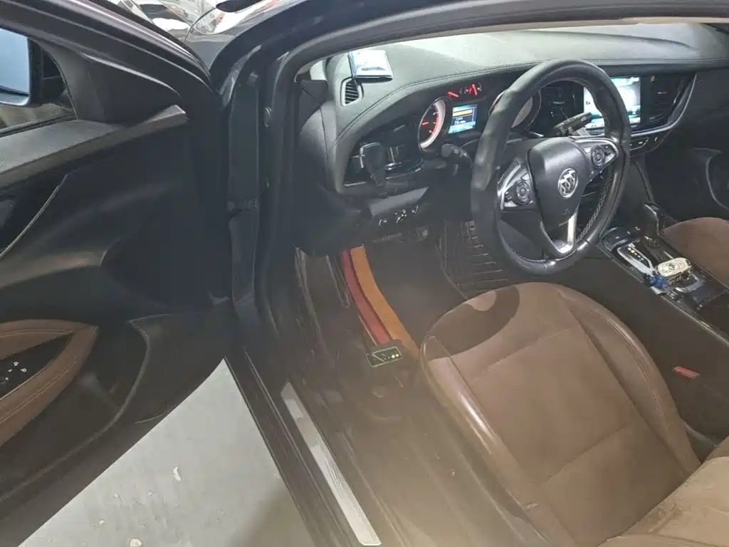 Buick Regal — фото 16
