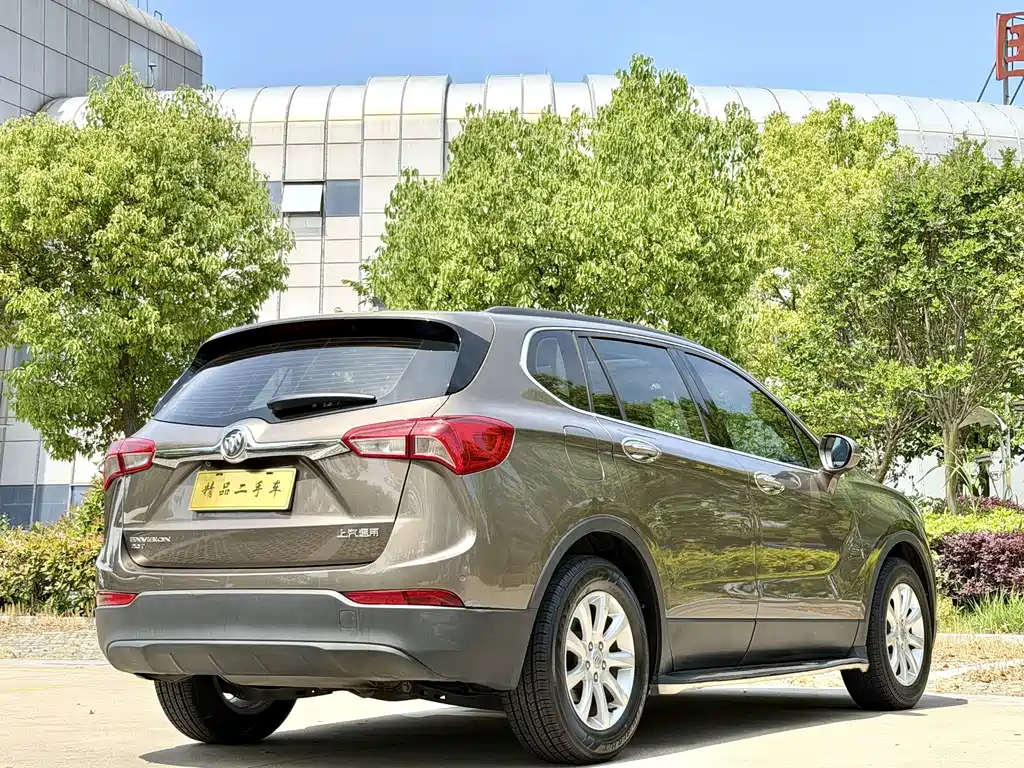 Buick Envision Plus — фото 6