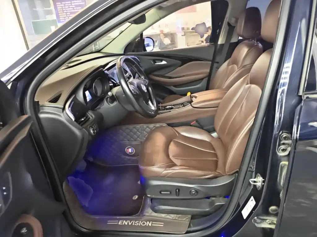 Buick Envision Plus — фото 15