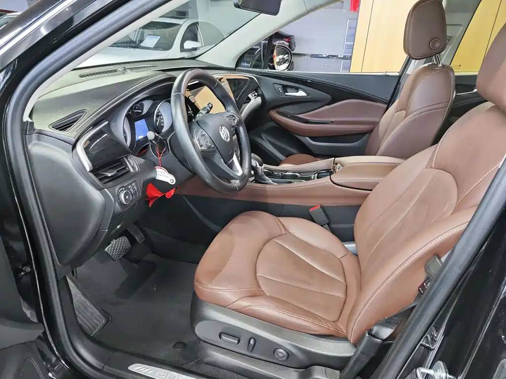 Buick Envision Plus — фото 5