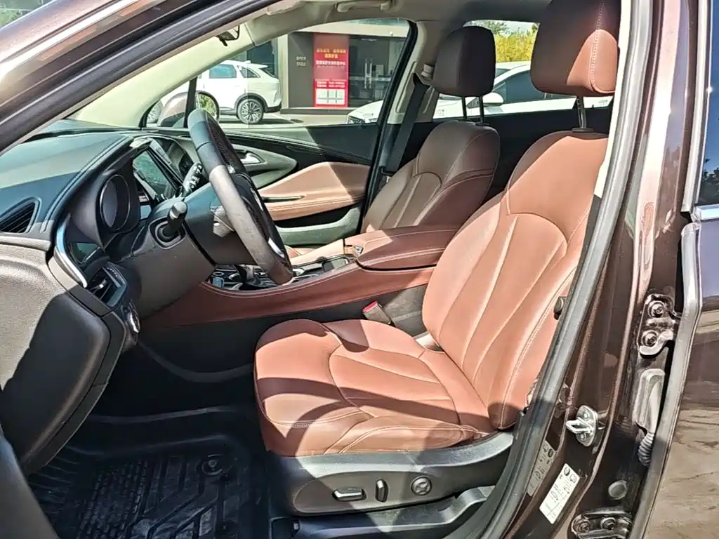 Buick Envision Plus — фото 15