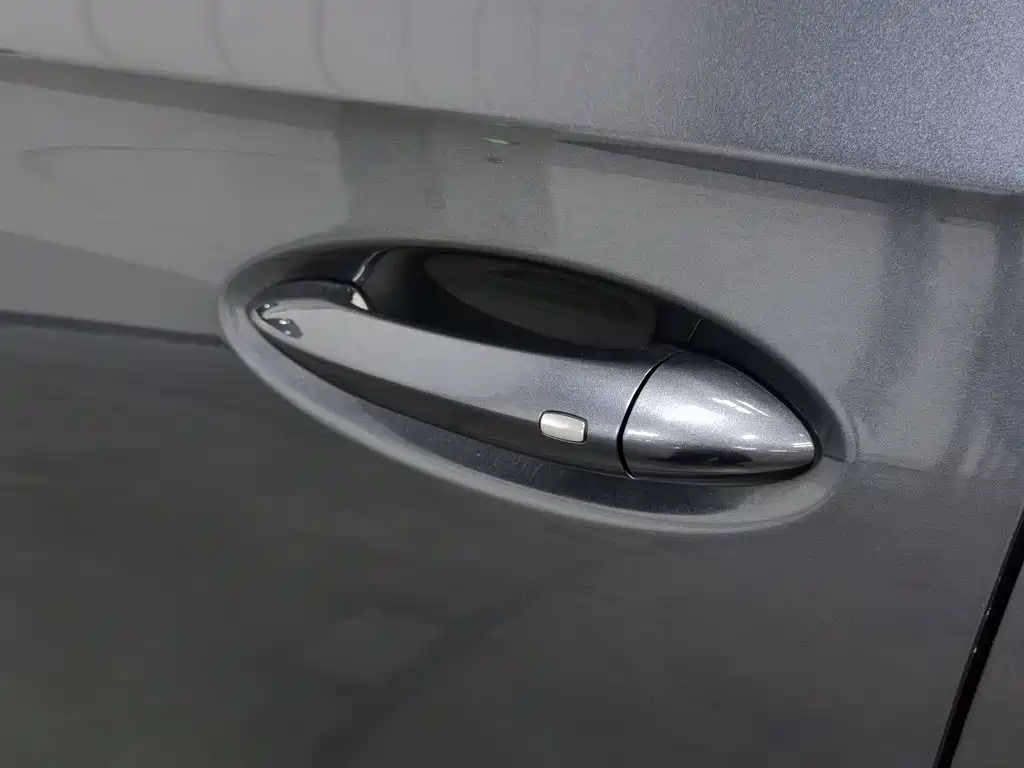Buick Enclave — фото 18