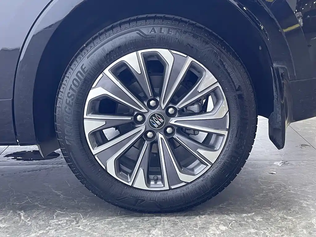 Buick Envision S — фото 8