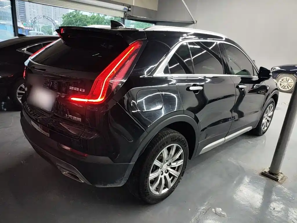 Cadillac XT4 — фото 5