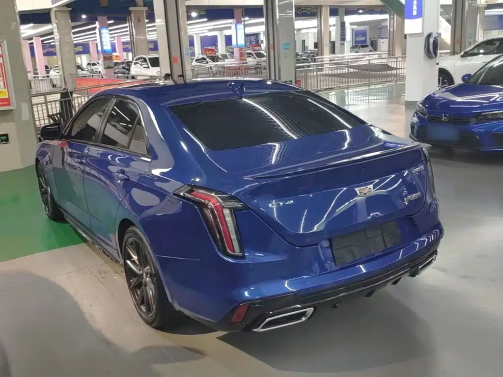 Cadillac CT4 — фото 5