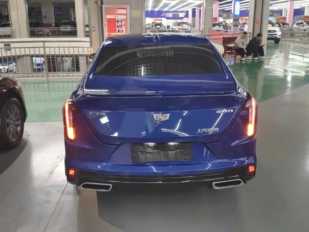 Cadillac CT4 — фото 6
