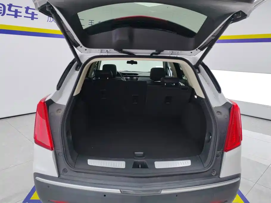 Cadillac XT5 — фото 4