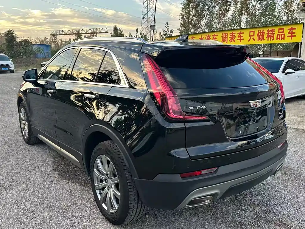 Cadillac XT4 — фото 4