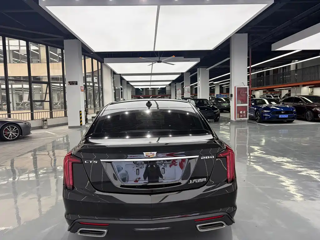Cadillac CT5 — фото 14