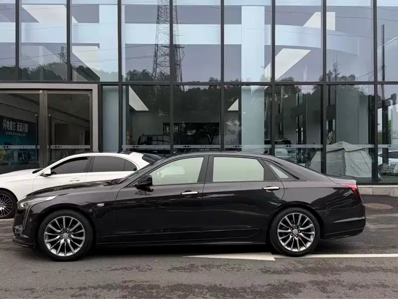 Cadillac CT6 — фото 3