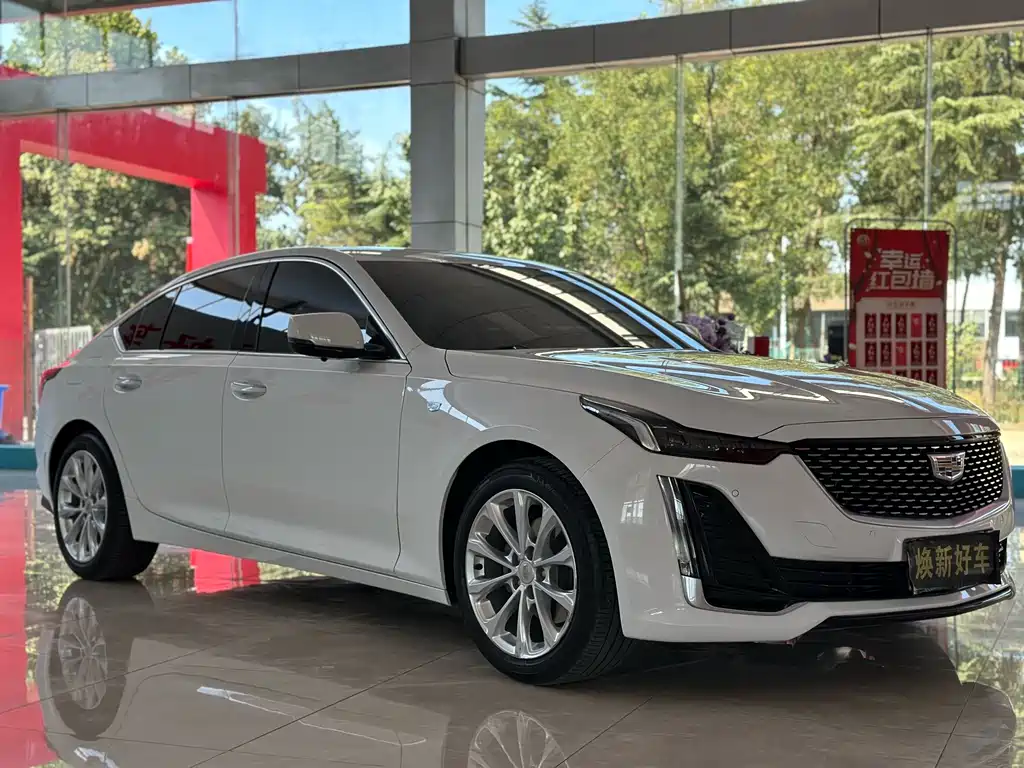 Cadillac CT5 — фото 2