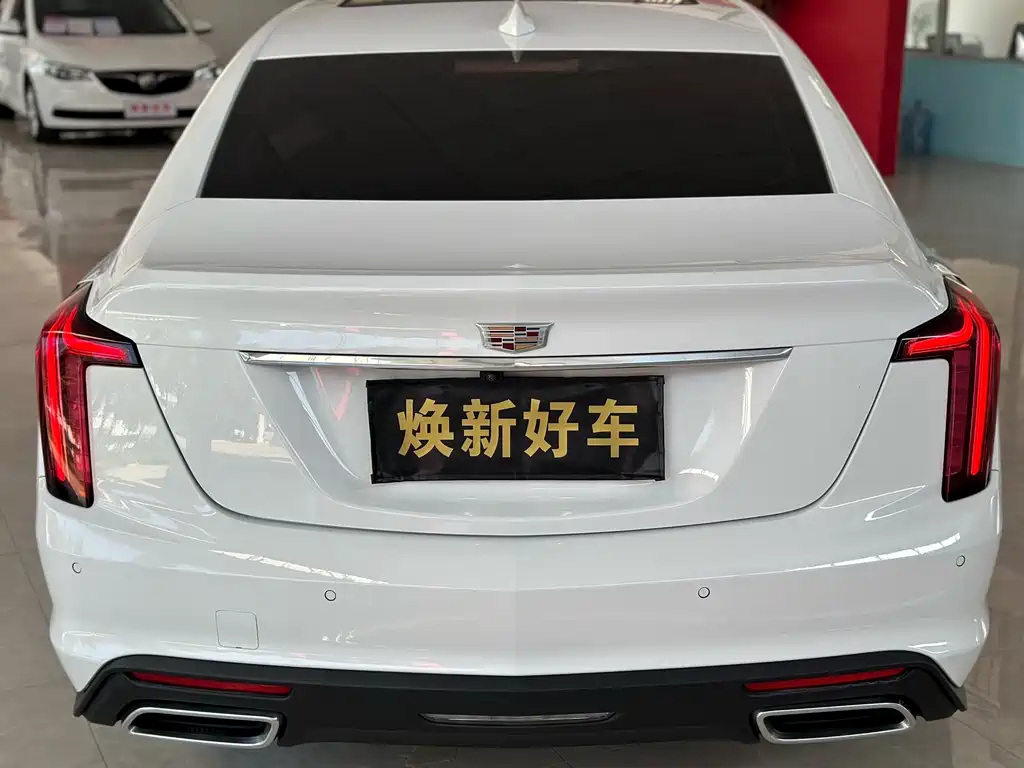 Cadillac CT5 — фото 4