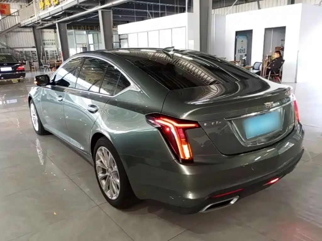 Cadillac CT5 — фото 5
