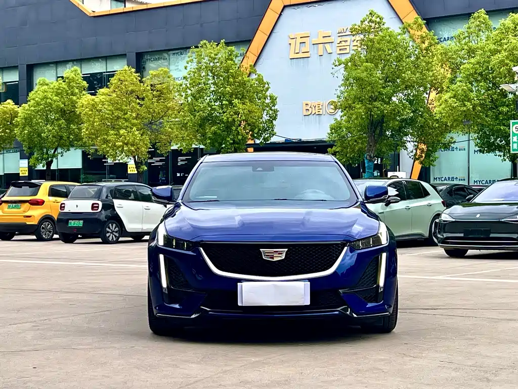 Cadillac CT5 — фото 2