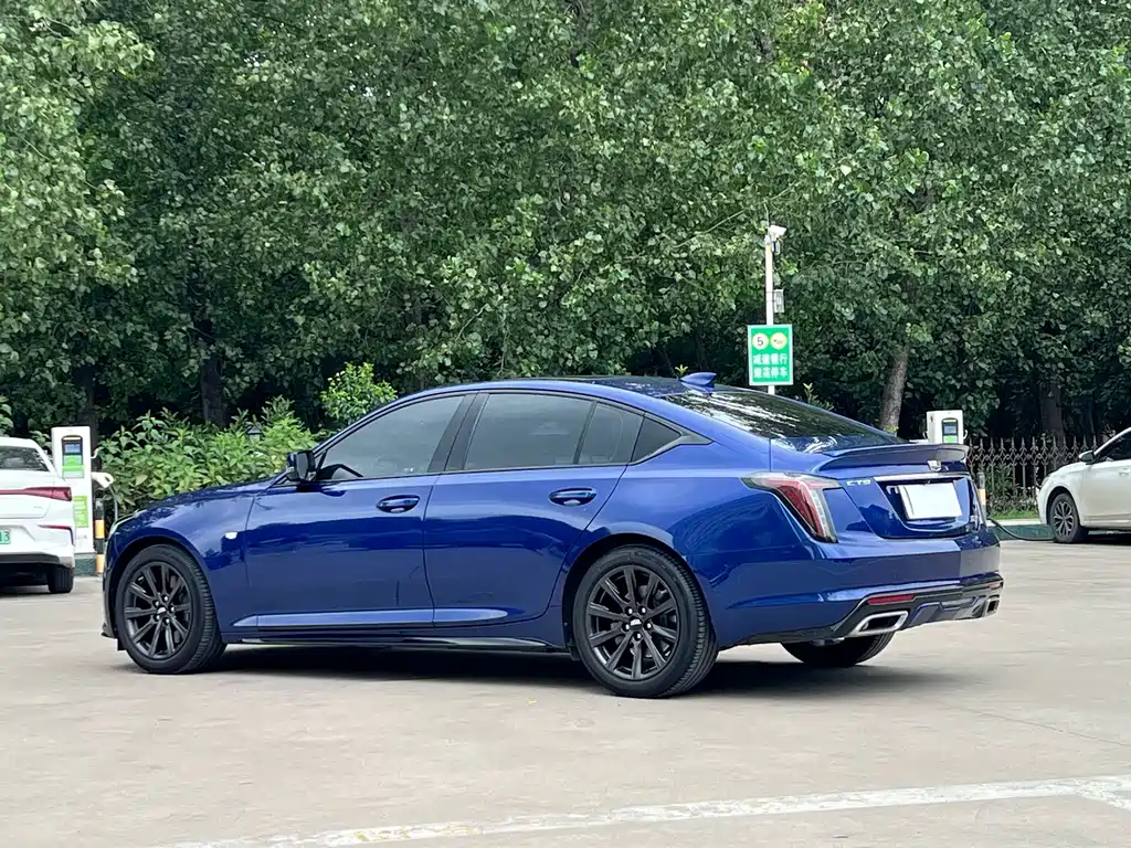 Cadillac CT5 — фото 5