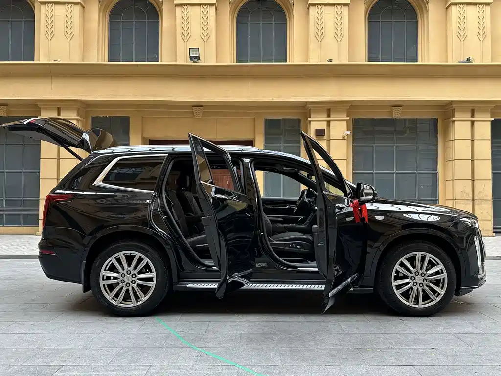 Cadillac XT6 — фото 4