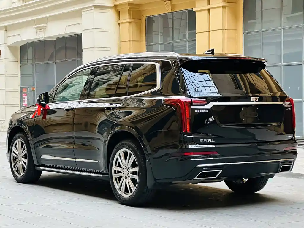Cadillac XT6 — фото 7