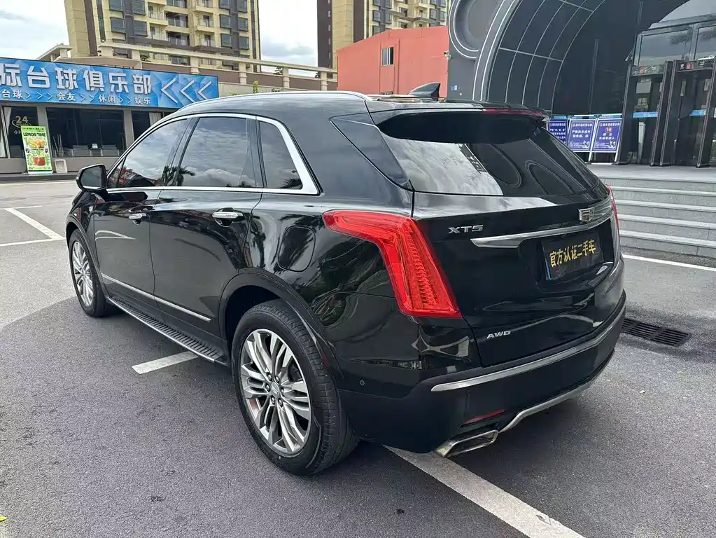 Cadillac XT5 — фото 6