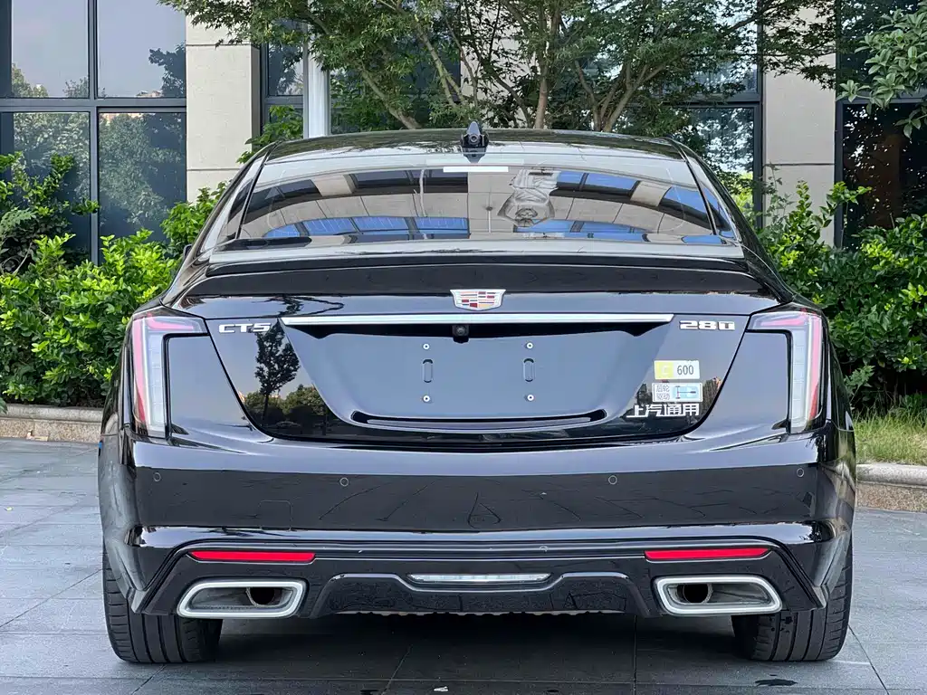 Cadillac CT5 — фото 10