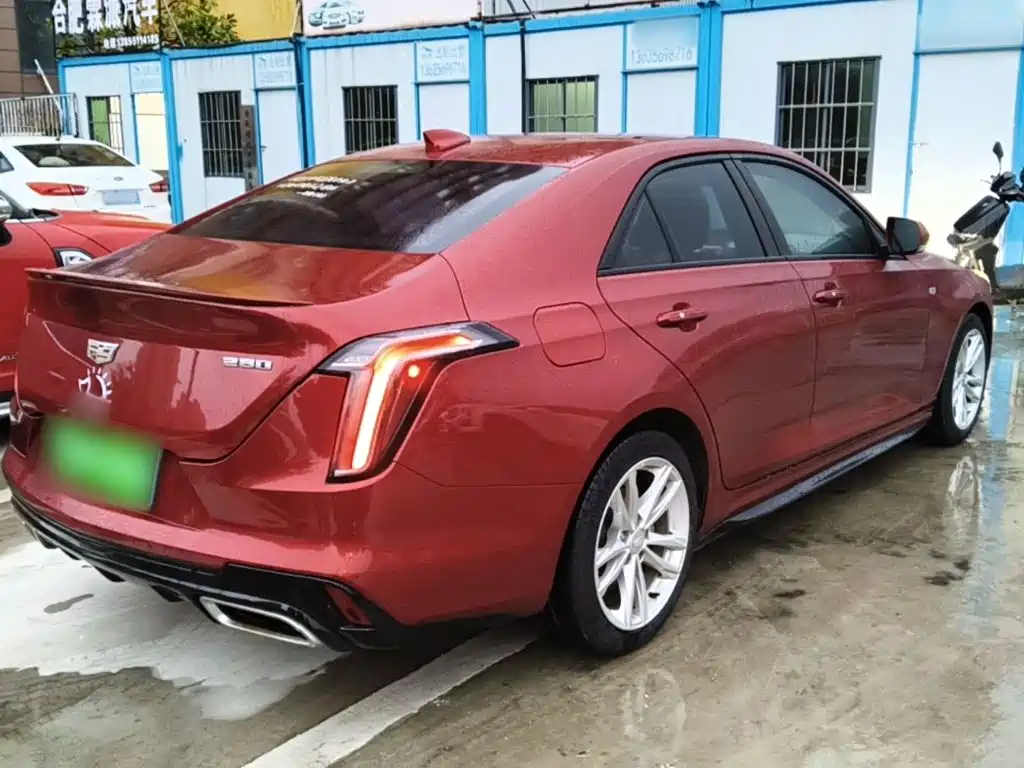 Cadillac CT4 — фото 7