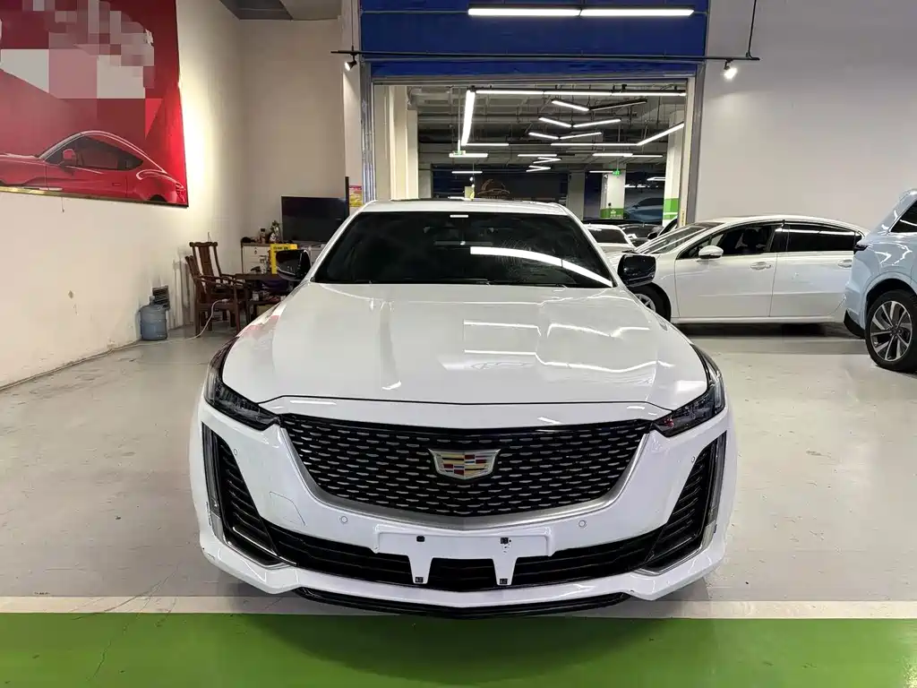 Cadillac CT5 — фото 2