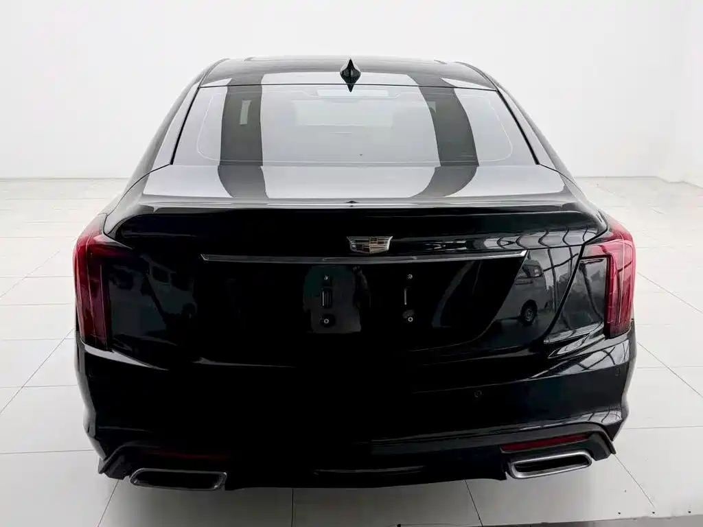 Cadillac CT5 — фото 8