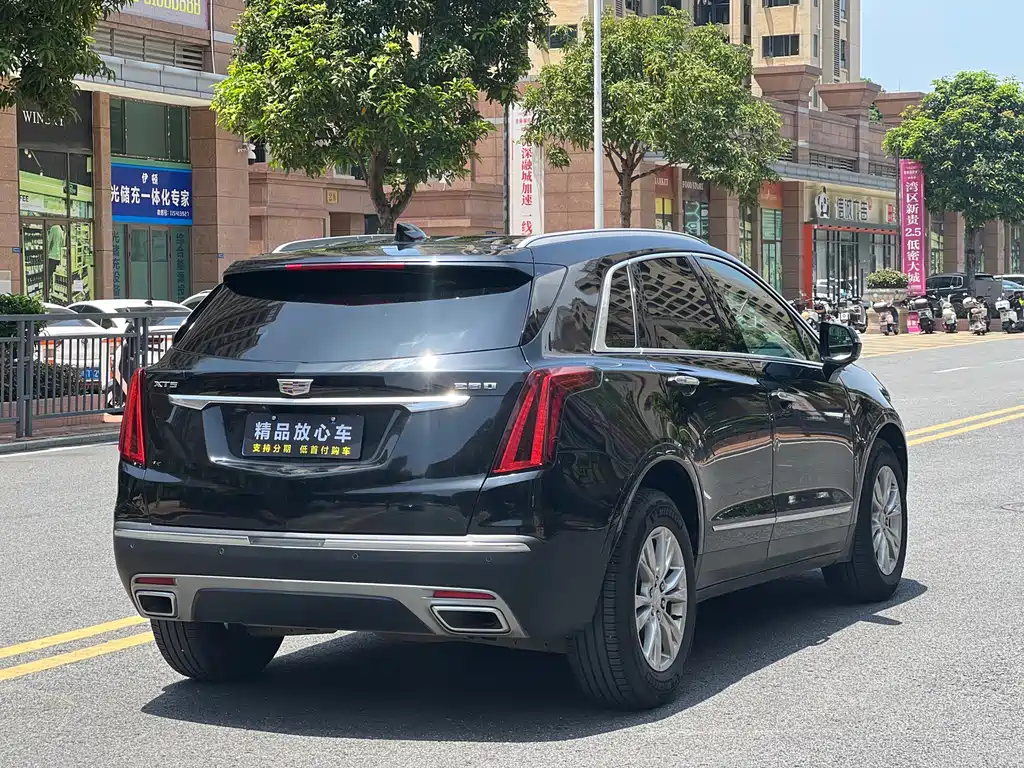 Cadillac XT5 — фото 6