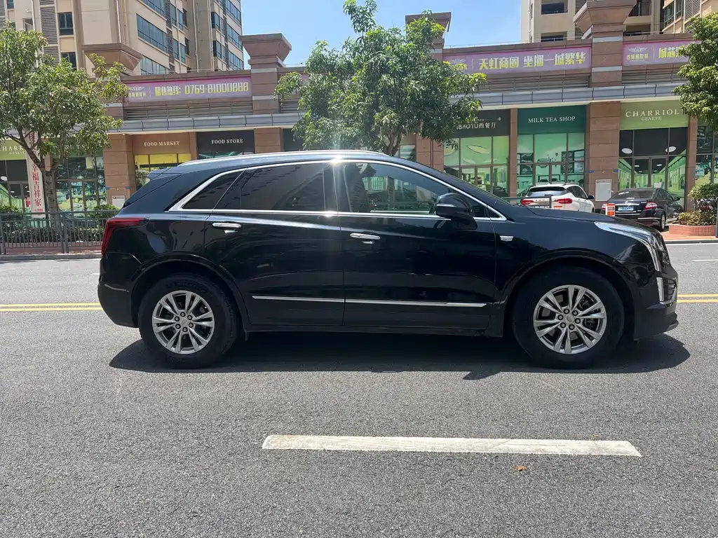 Cadillac XT5 — фото 7