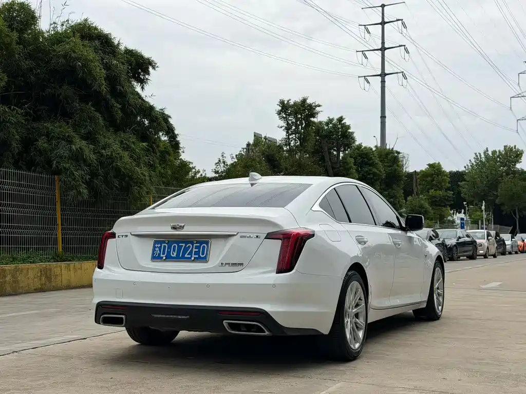 Cadillac CT5 — фото 9