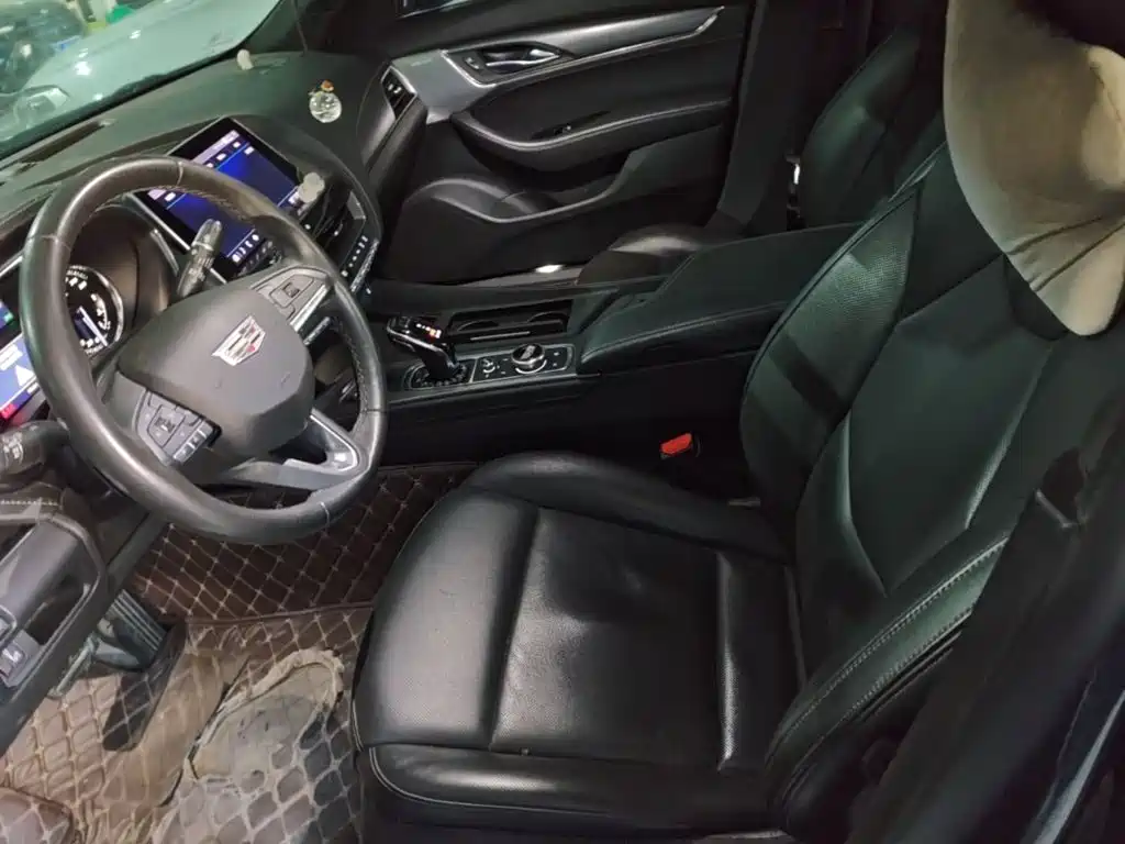 Cadillac CT5 — фото 18
