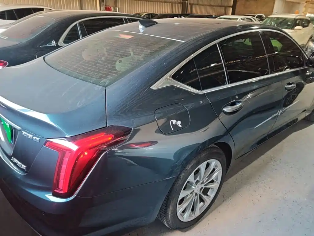 Cadillac CT5 — фото 7