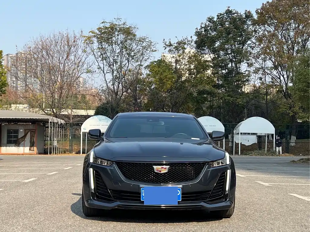 Cadillac CT5 — фото 2