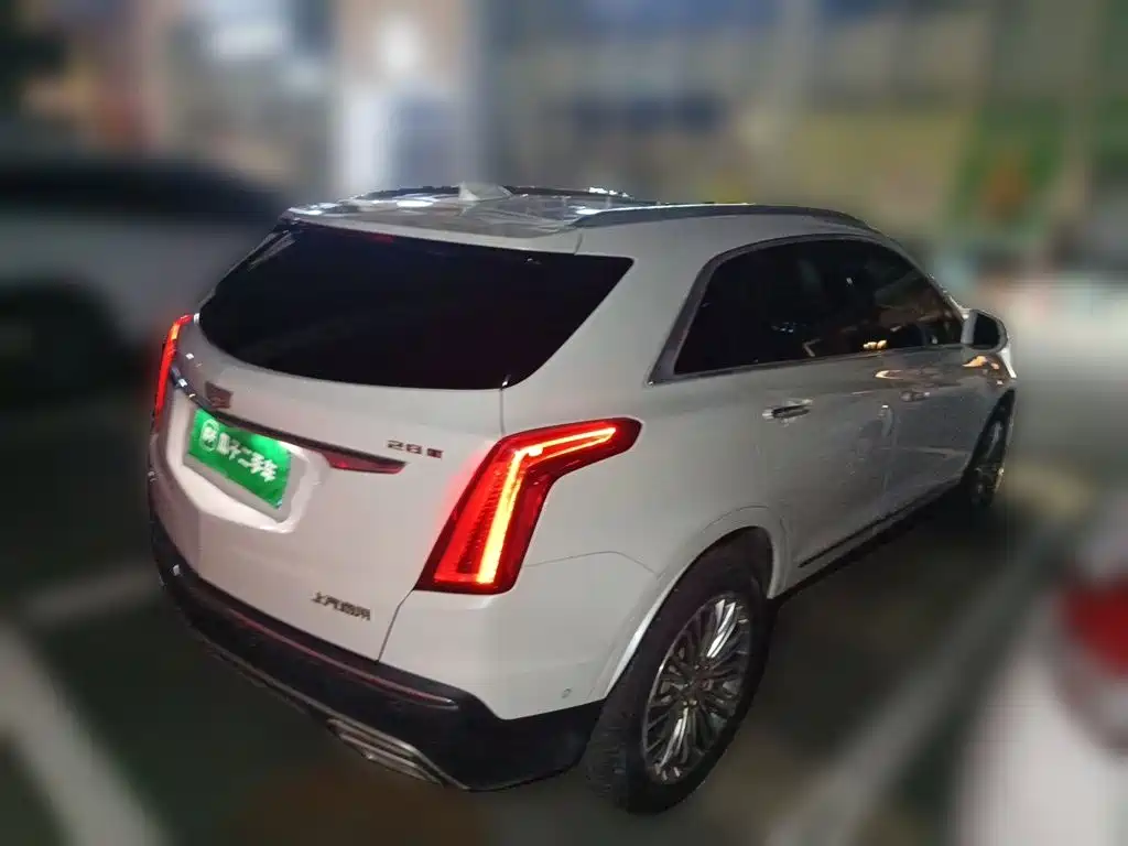 Cadillac XT5 — фото 6